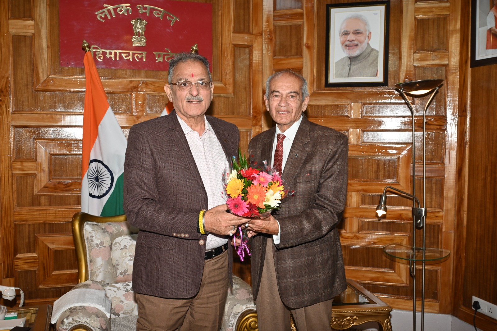 Sh R.L. Jain, Social Worker paid a courtesy call to Governor Shri kavinder Gupta at Lok Bhavan Shimla