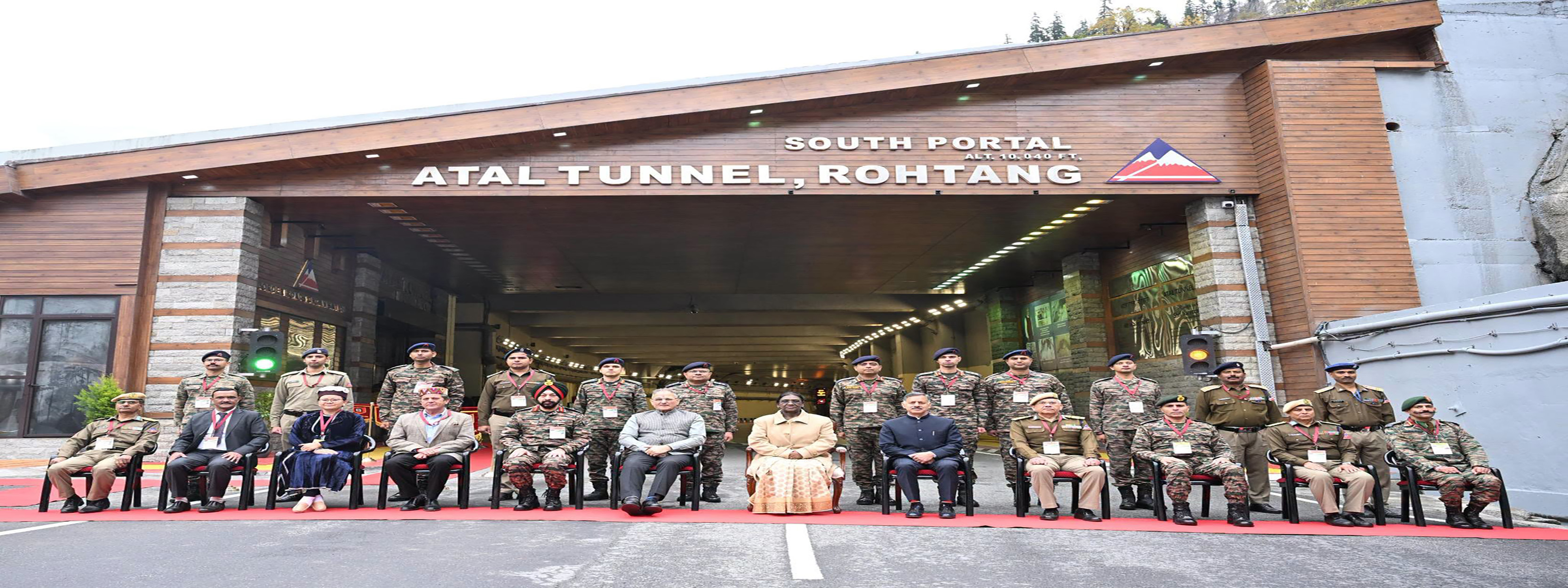 Hon'ble Governor Himachal Pradesh with Hon'ble President of India during her visit to the iconic Atal Tunnel 07-10-2026